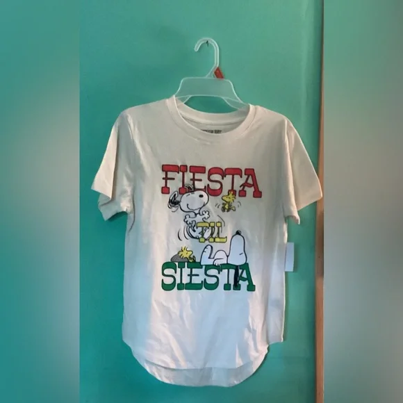 Peanuts Snoopy Fiesta Til Siesta Tee Size Medium - Picture 2 of 9